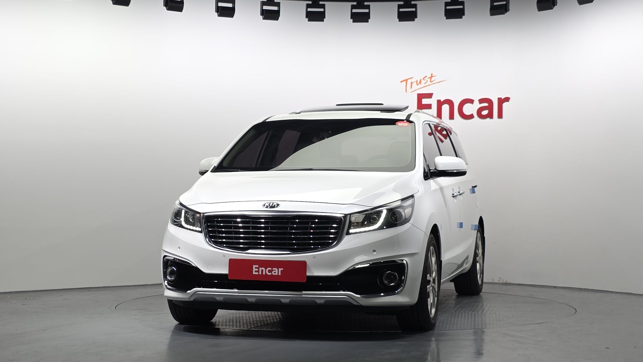 KIA CARNIVAL 2018