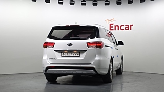 KIA CARNIVAL 2018