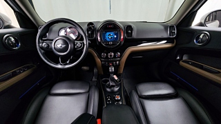 MINI COUNTRYMAN COOPER D 2018