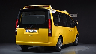 HYUNDAI STARIA 2024