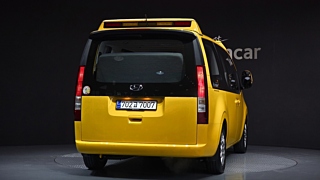 HYUNDAI STARIA 2024