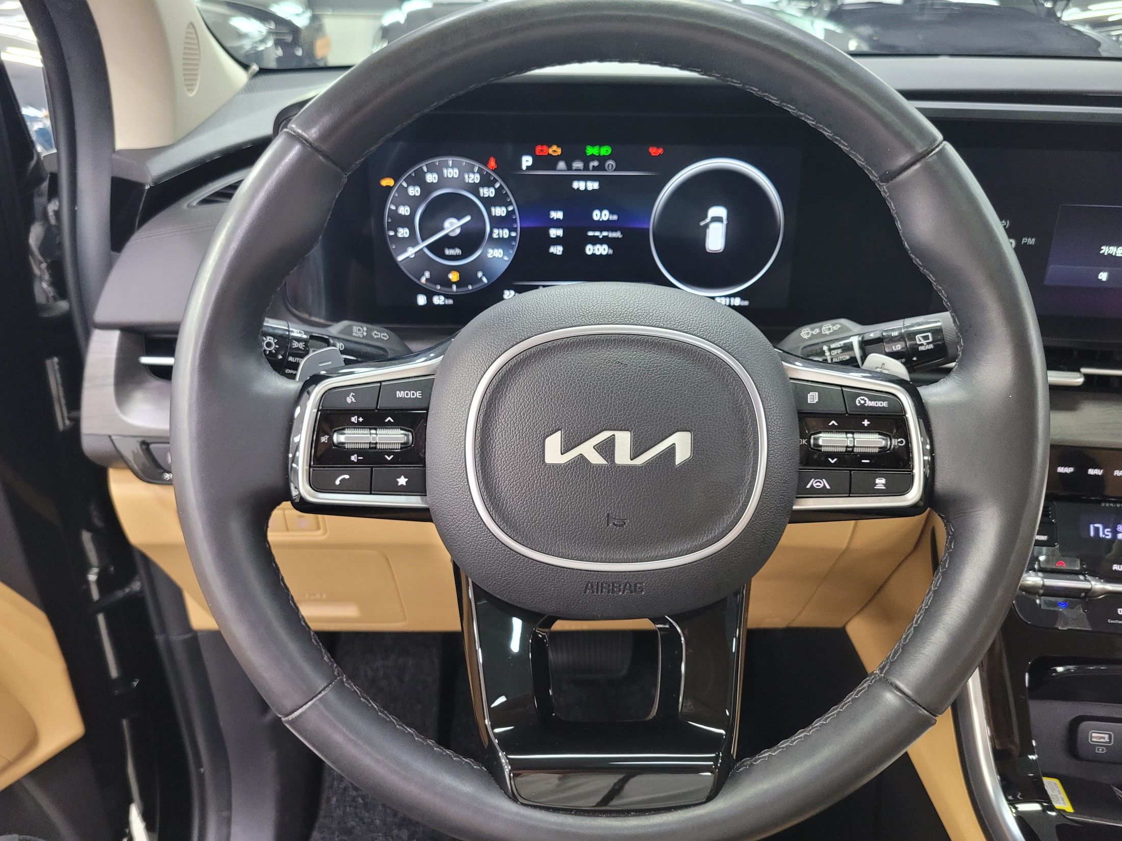 KIA CARNIVAL 2023
