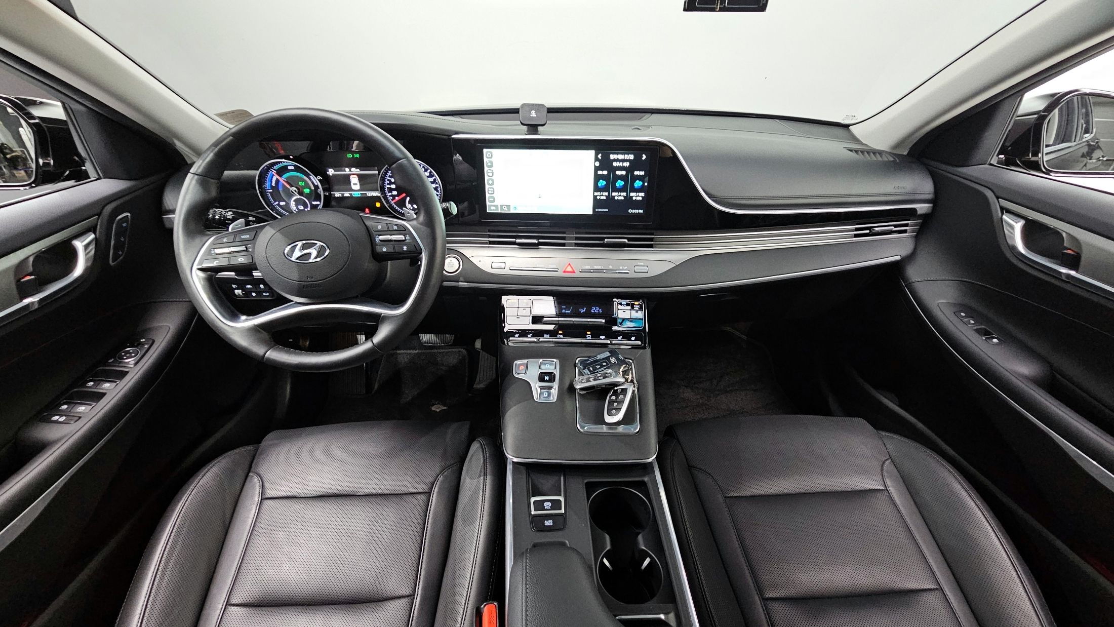 HYUNDAI GRANDEUR IG HYBRID