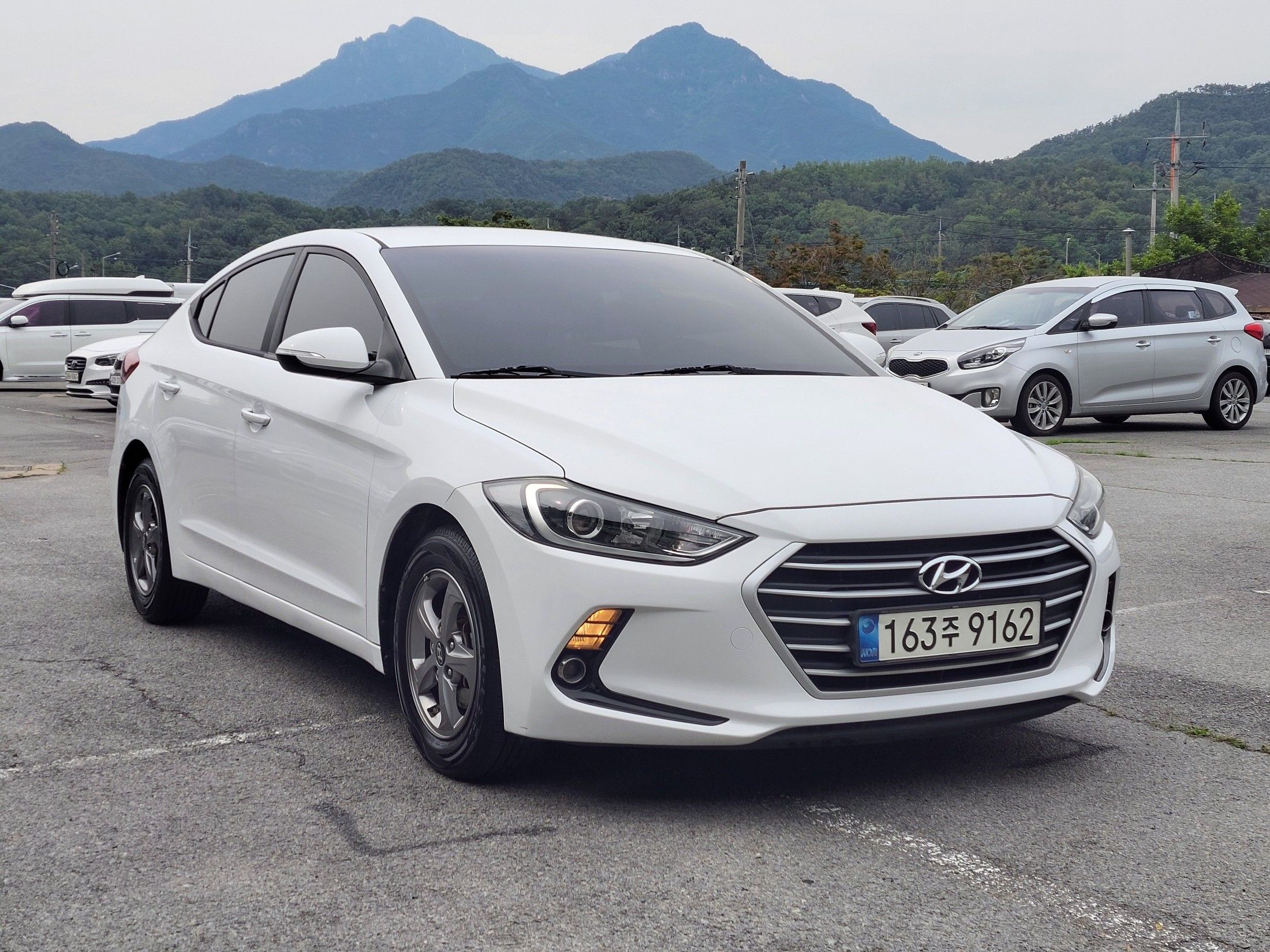 HYUNDAI AVANTE AD