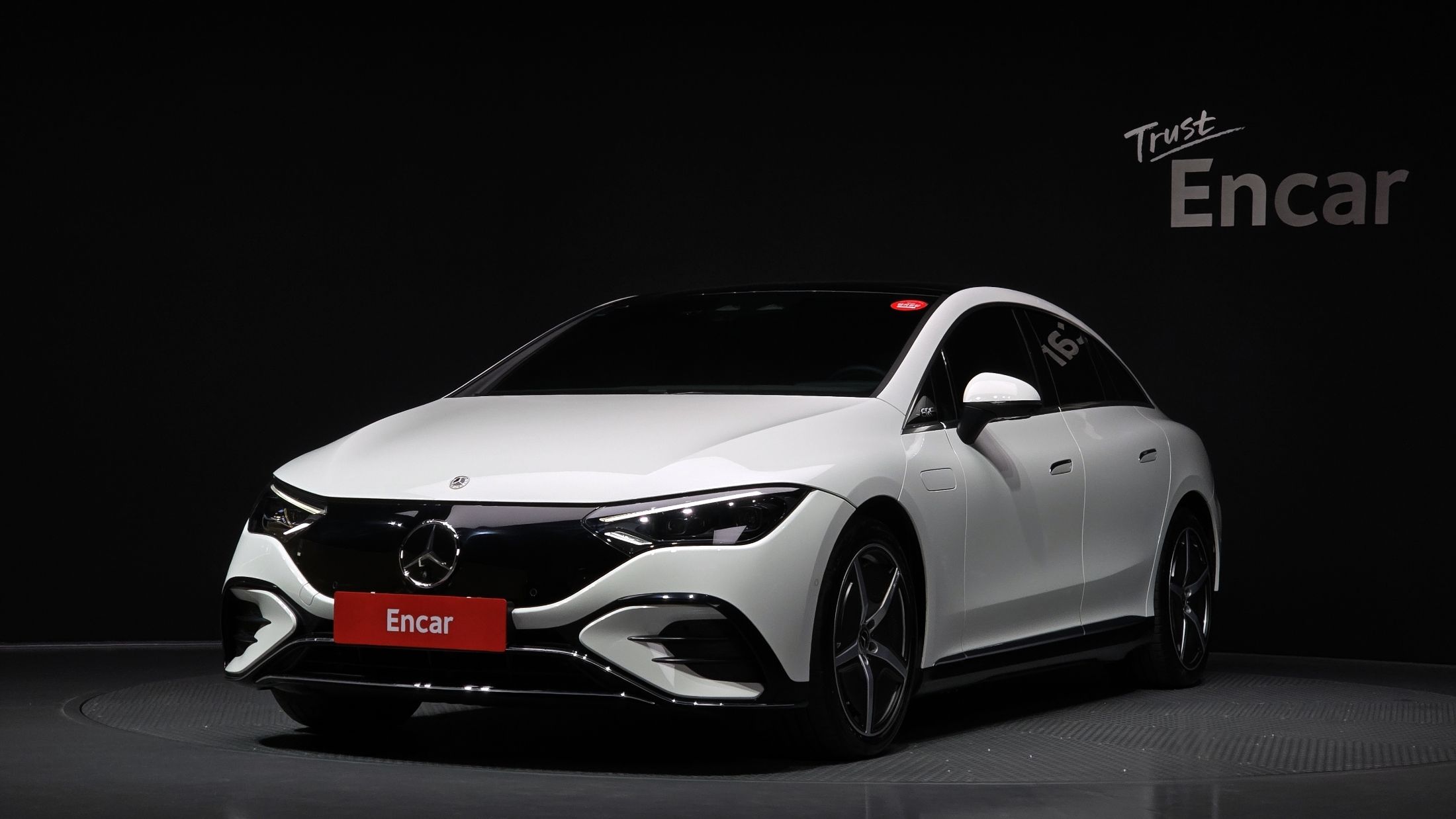 MERCEDES BENZ EQE V295