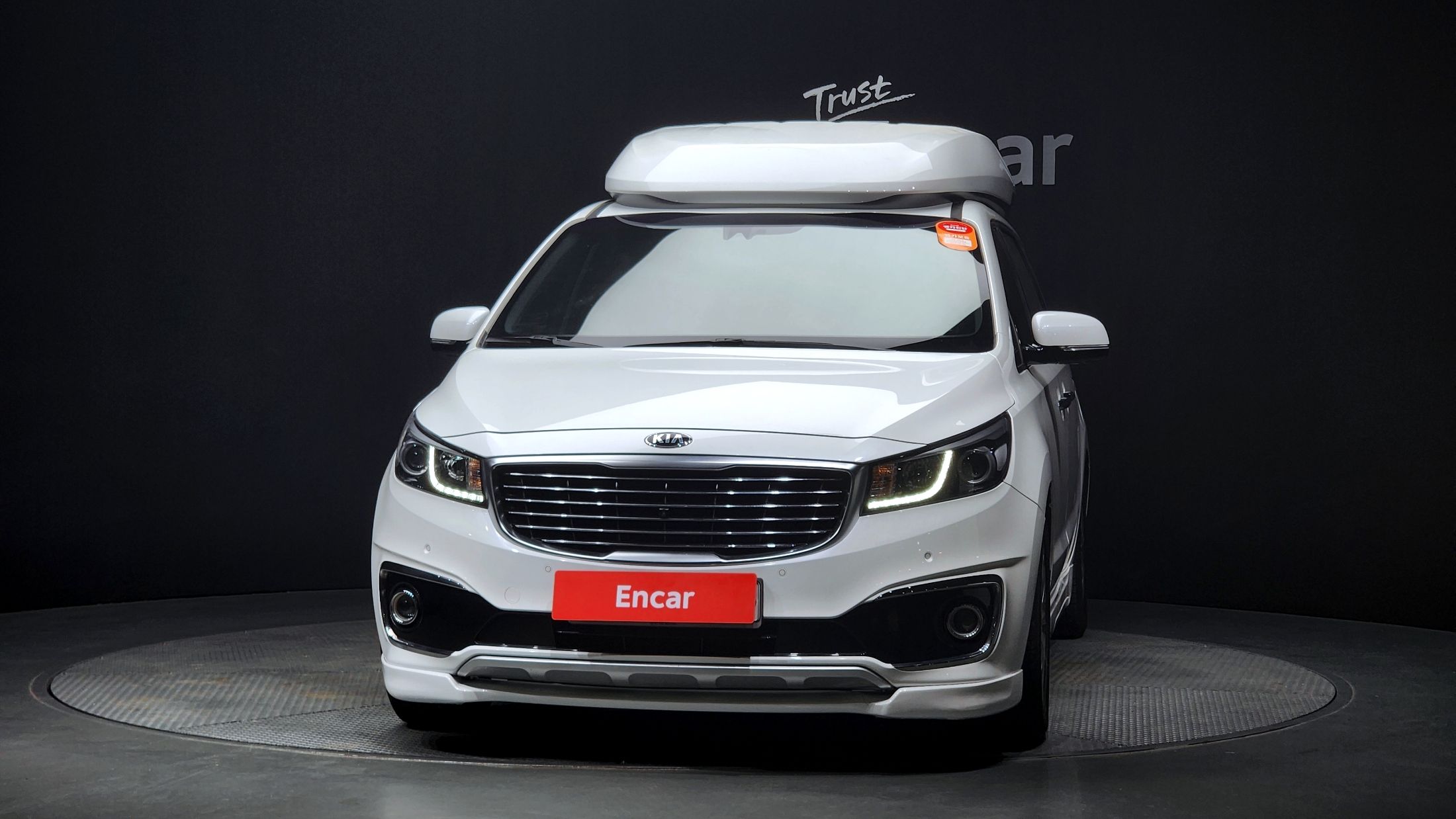 KIA CARNIVAL 2016