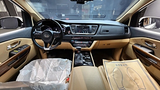 KIA CARNIVAL 2016