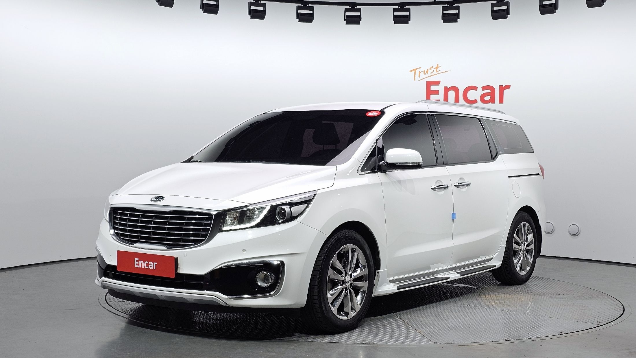 KIA CARNIVAL 2017