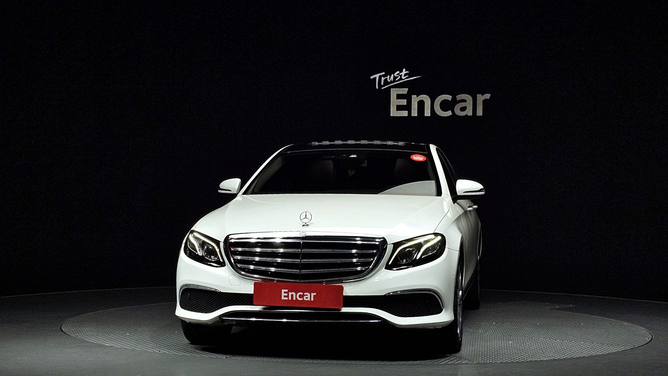 MERCEDES BENZ E-CLASS W213 2016