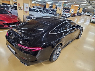 MERCEDES BENZ AMG GT 2021