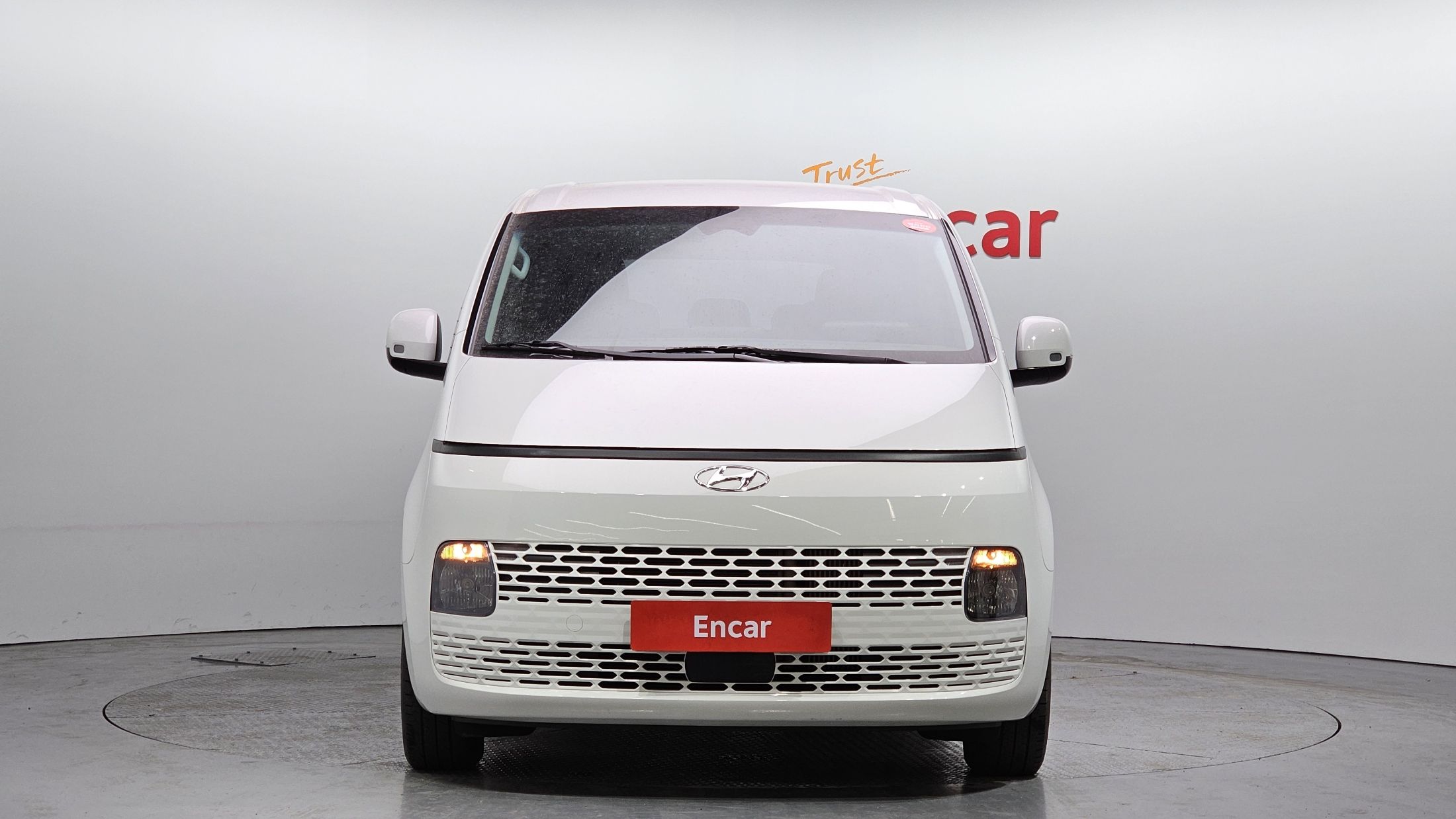 HYUNDAI STARIA 2023