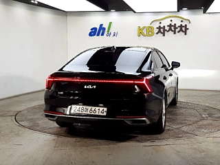 KIA K8  2021