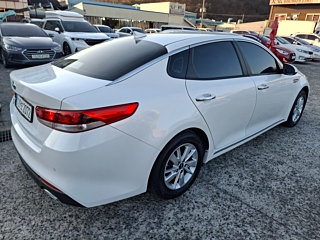 KIA K5 2017