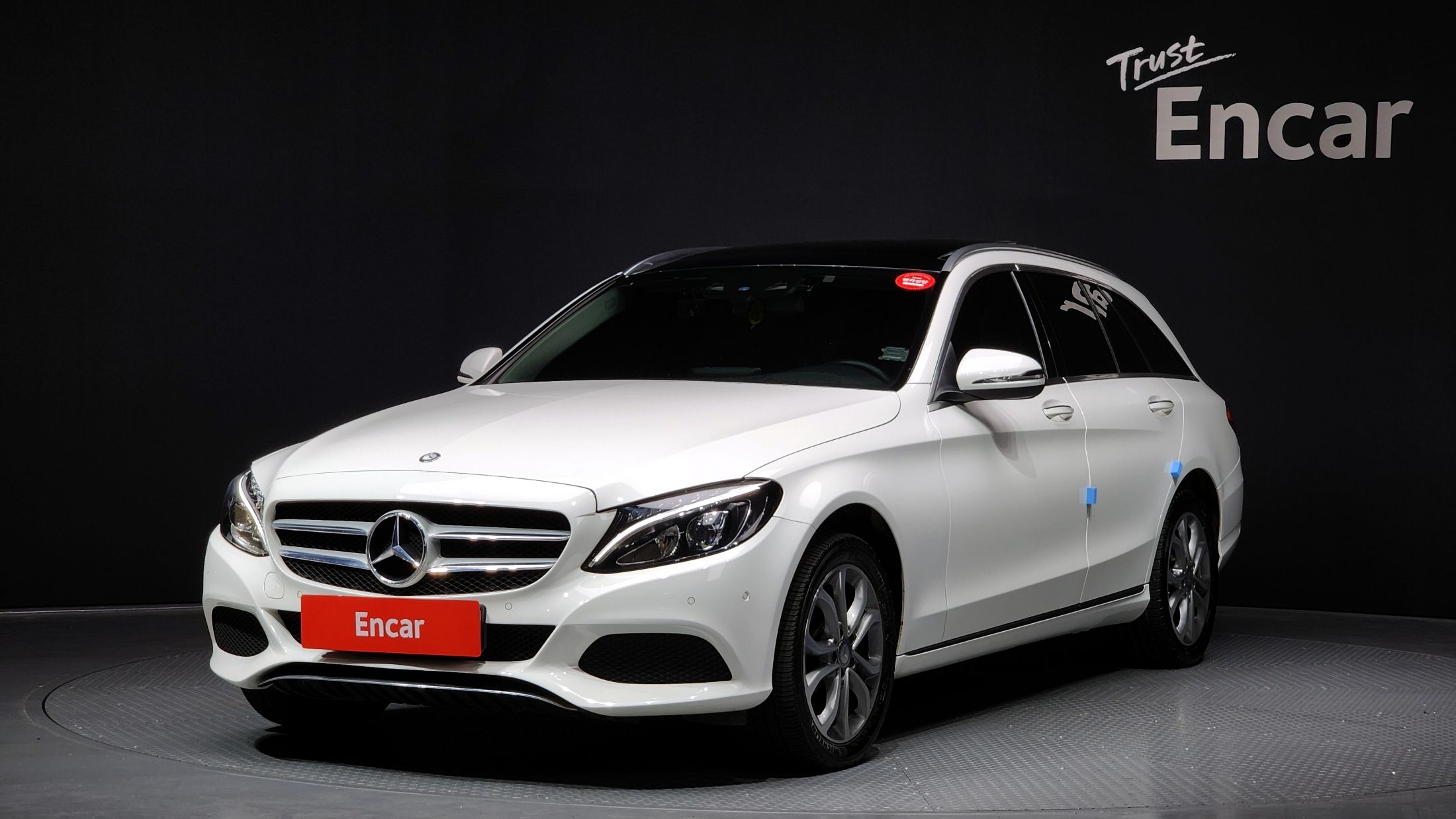 MERCEDES BENZ C-CLASS W205 2016