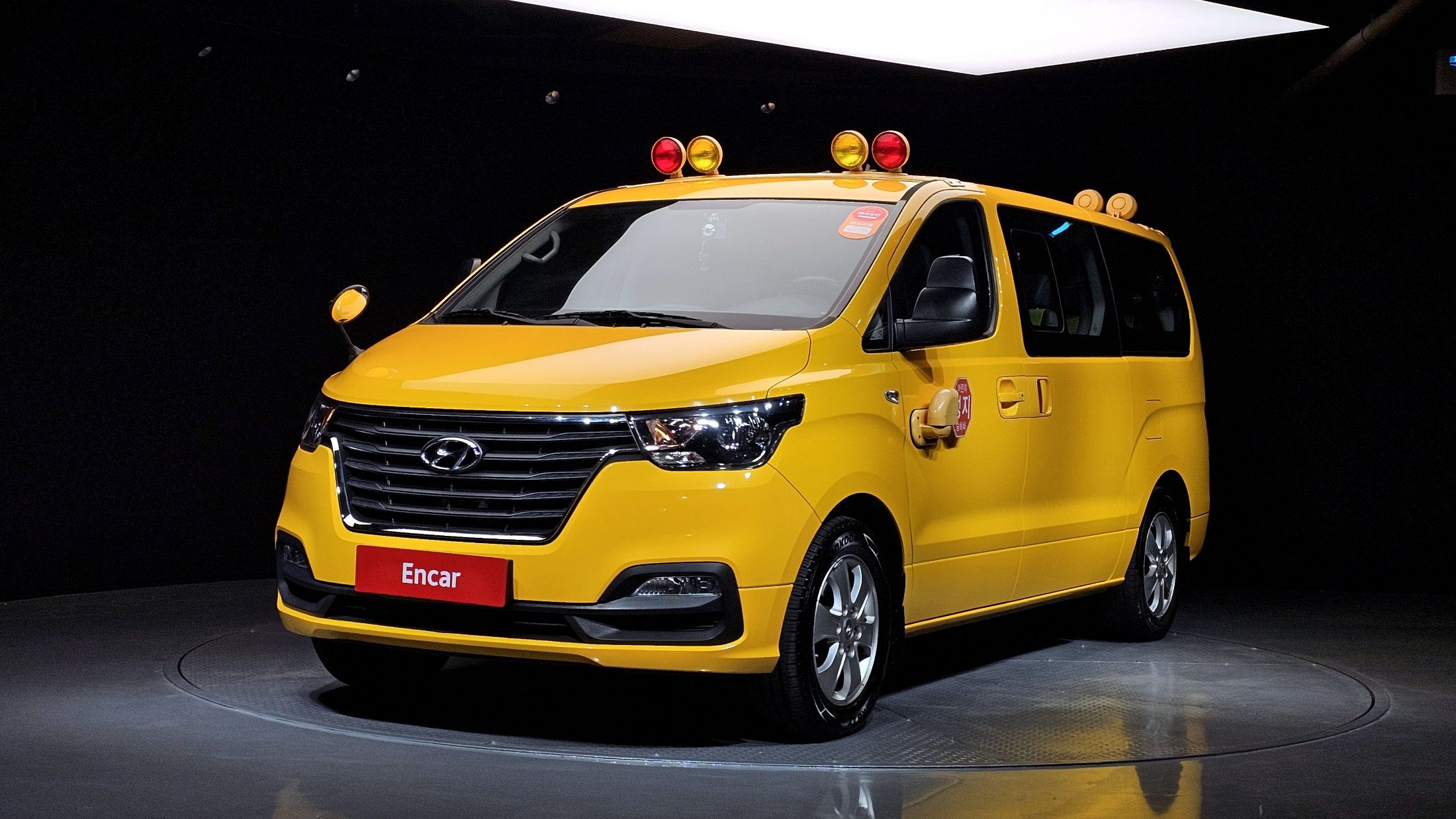 HYUNDAI STAREX GRAND