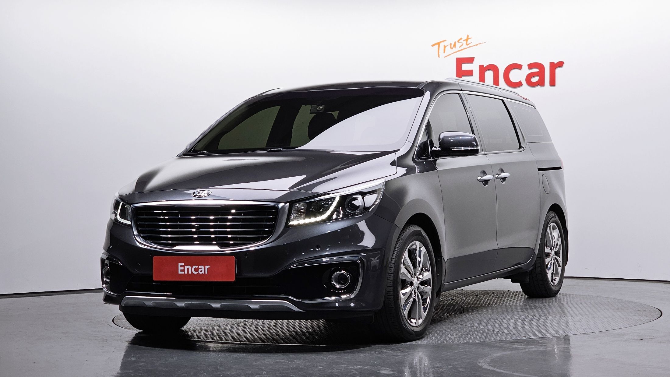 KIA CARNIVAL 2017