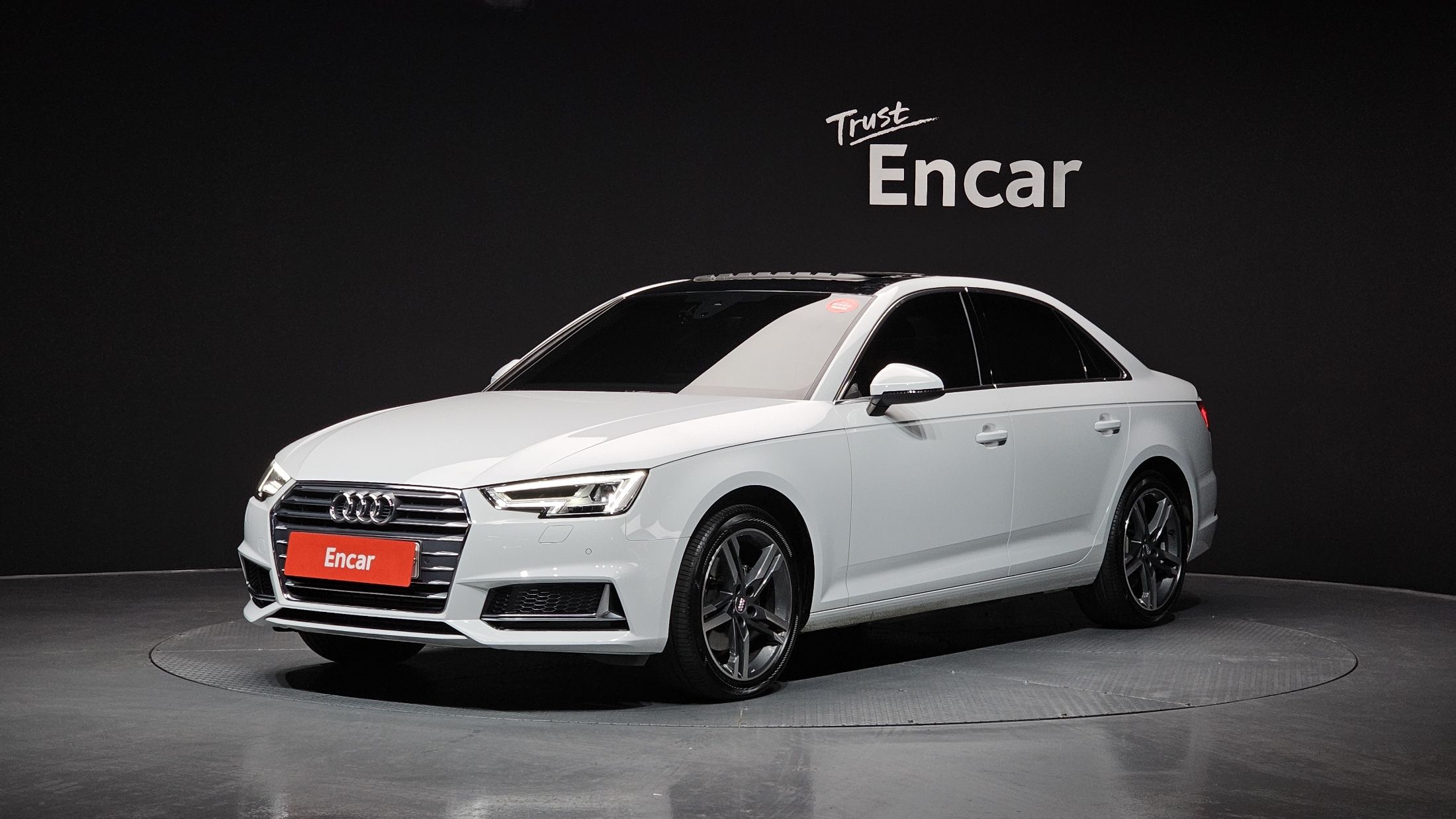 AUDI A4 B9 2019