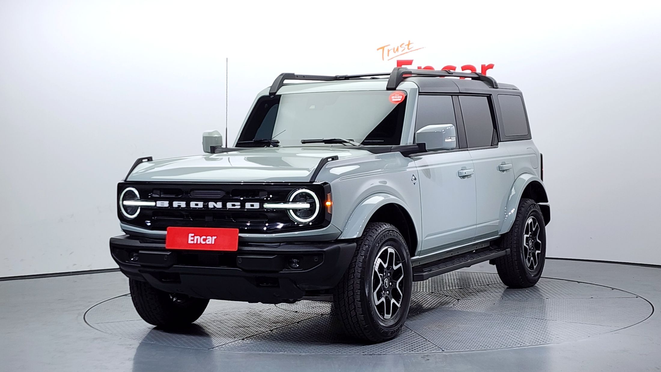FORD BRONCO