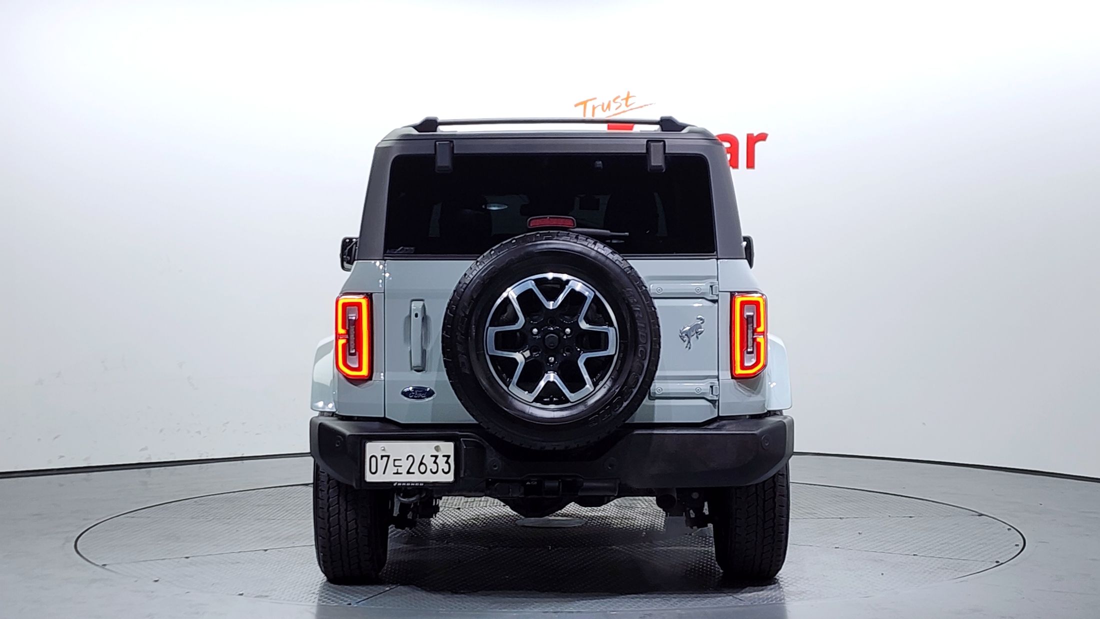 FORD BRONCO