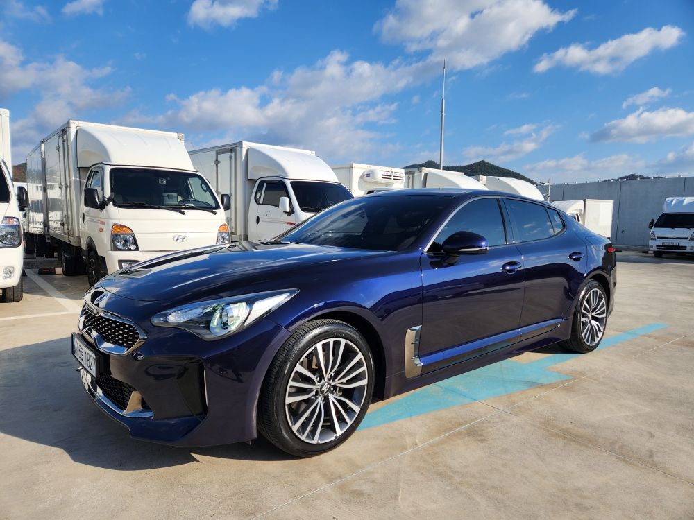 KIA STINGER