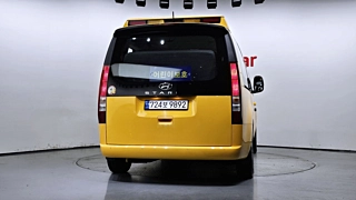 HYUNDAI STARIA 2023