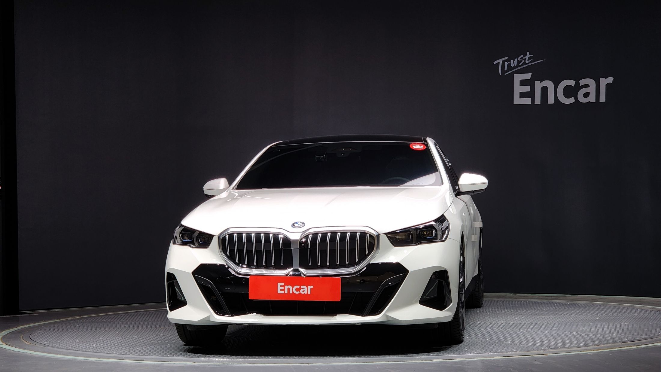 BMW 5-SERIES G60 2024