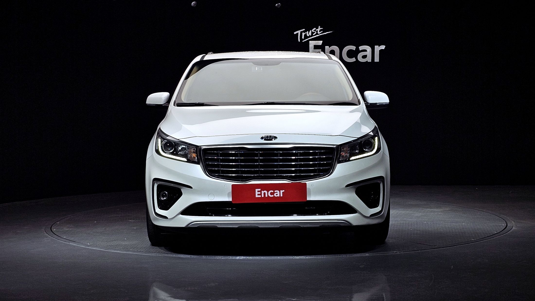 KIA CARNIVAL 2018
