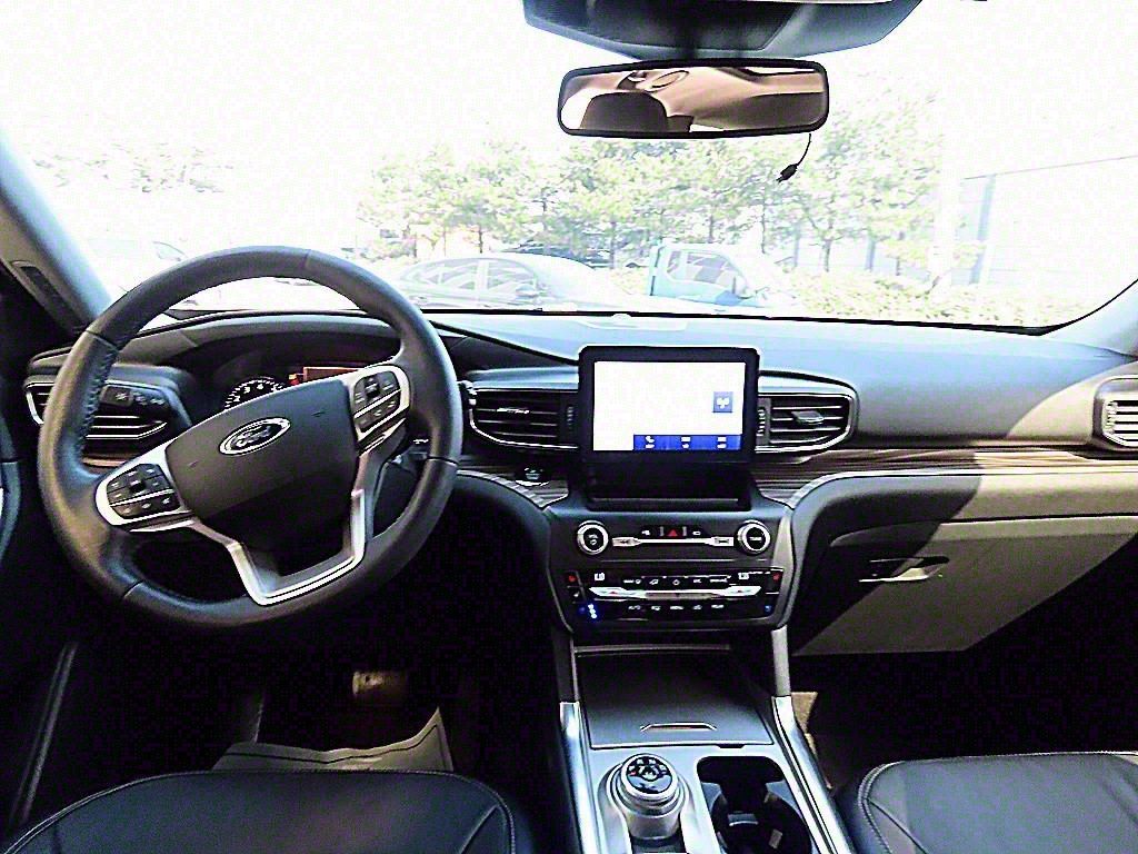 FORD EXPLORER
