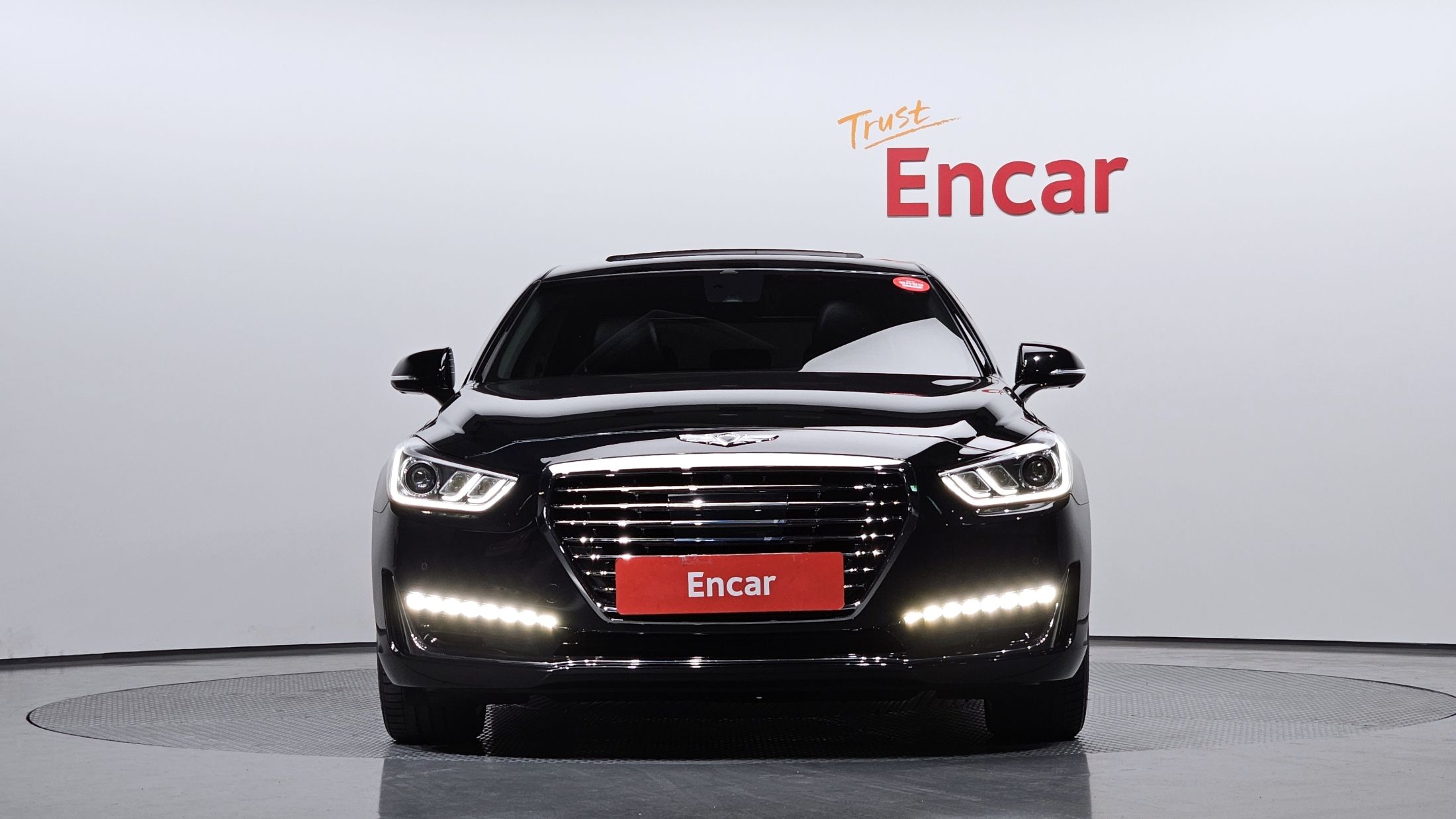 GENESIS EQ900 2016