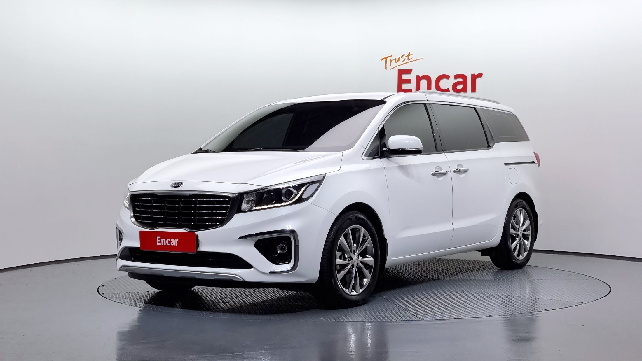 KIA CARNIVAL 2019
