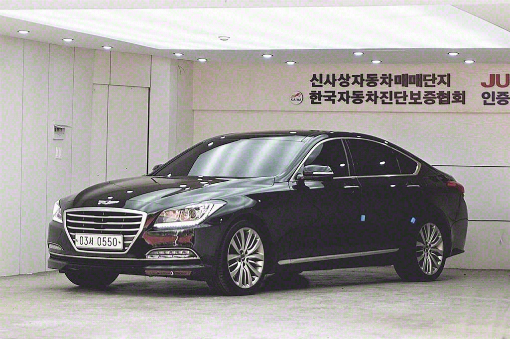 HYUNDAI GENESIS DH 2016