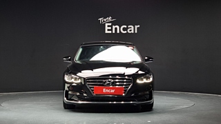 HYUNDAI GRANDEUR IG 2017
