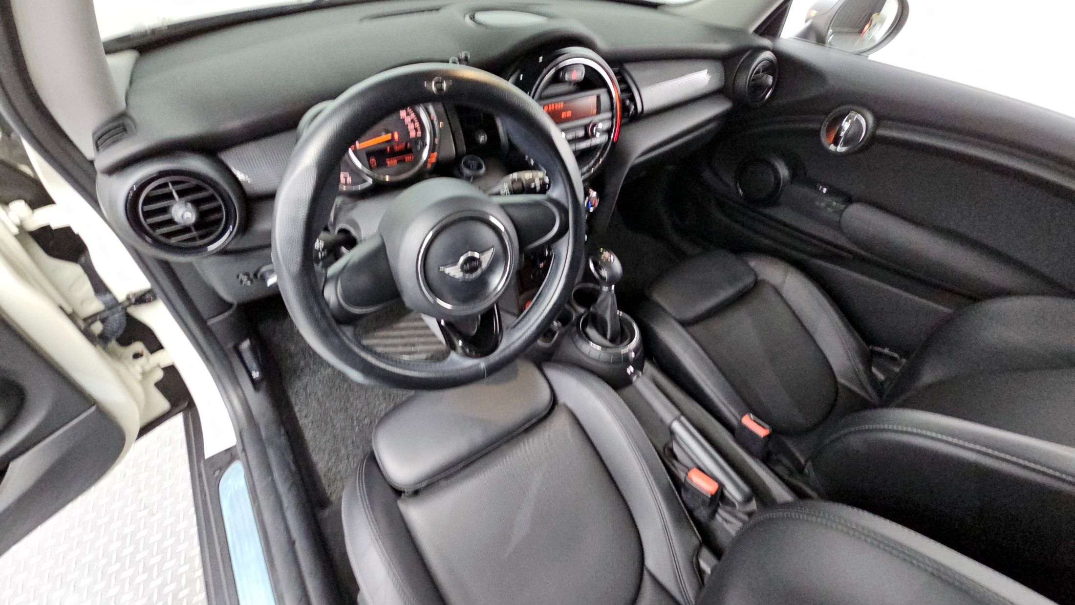 MINI COOPER D 2014