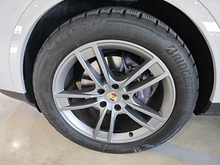PORSCHE CAYENNE PO536 2024