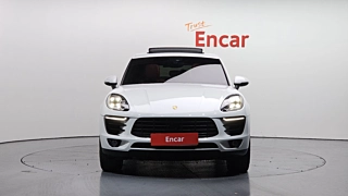 PORSCHE MACAN 2018