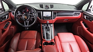 PORSCHE MACAN 2018