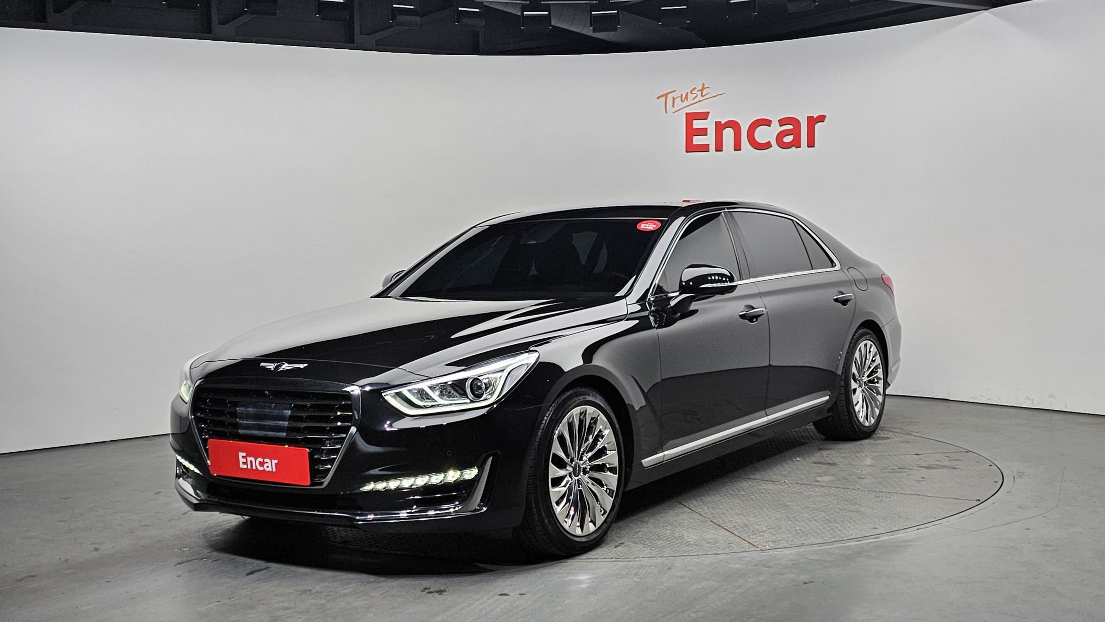 GENESIS EQ900 2018