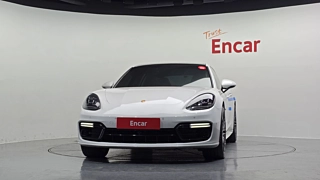 PORSCHE PANAMERA 971 2018