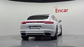 PORSCHE PANAMERA 971 2018