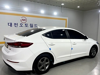 HYUNDAI AVANTE AD 2016