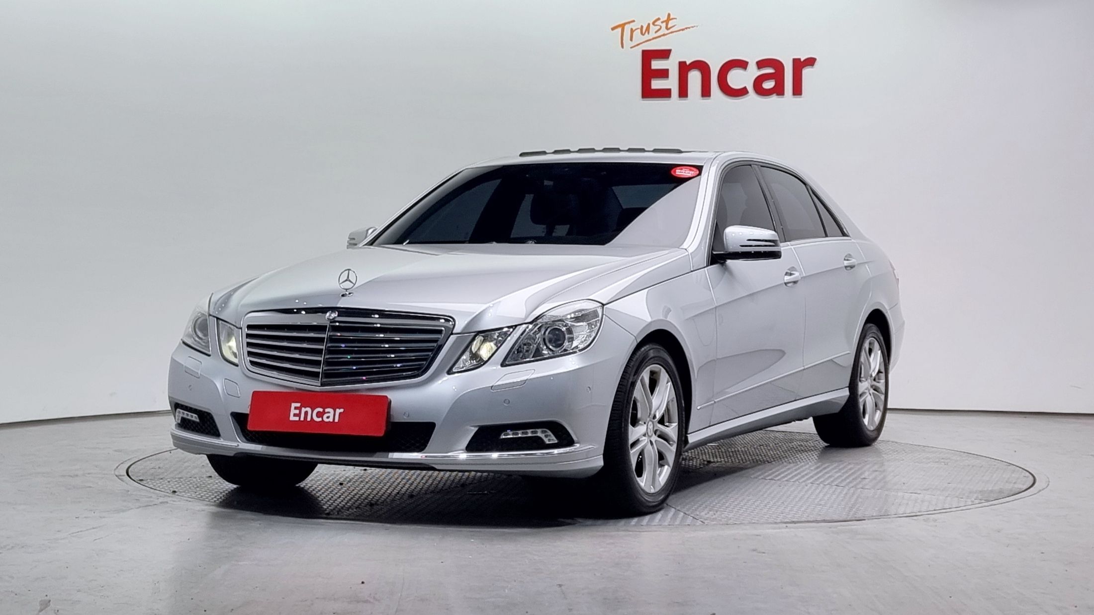 MERCEDES BENZ E-CLASS W212