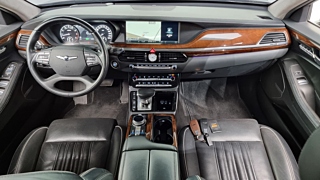 GENESIS EQ900 2016