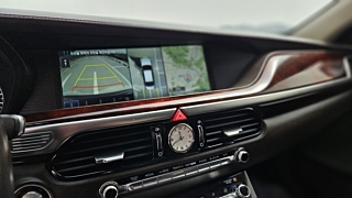GENESIS EQ900 2016