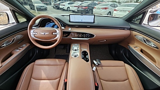 GENESIS GV70 2023