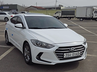 HYUNDAI AVANTE AD 2016