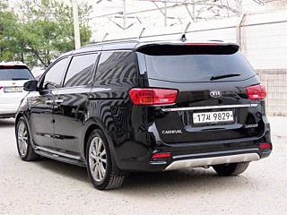 KIA CARNIVAL 2018