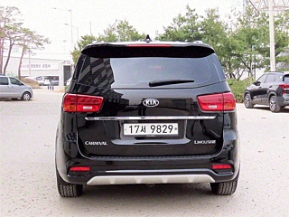 KIA CARNIVAL 2018