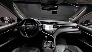TOYOTA CAMRY XV70 2018