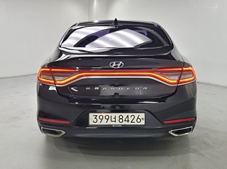 HYUNDAI GRANDEUR IG 2017