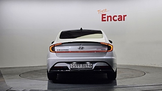 HYUNDAI SONATA HYBRID DN8 2019